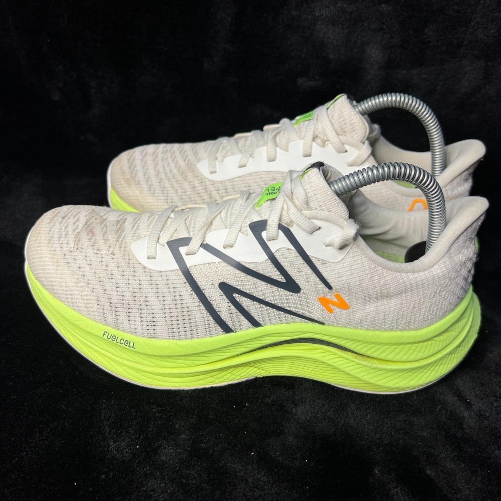 New Balance FuelCell Propel v4 WFCPRCA4 Unisex W8.5/M7 Shoes White Sneakers